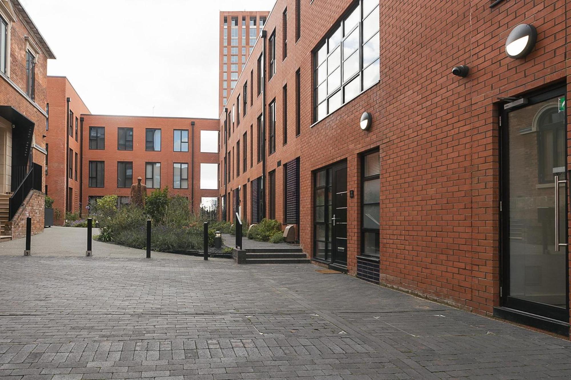 Apartment Modern 1-bed In Birmingham's Jewellery Quarter Birmingham