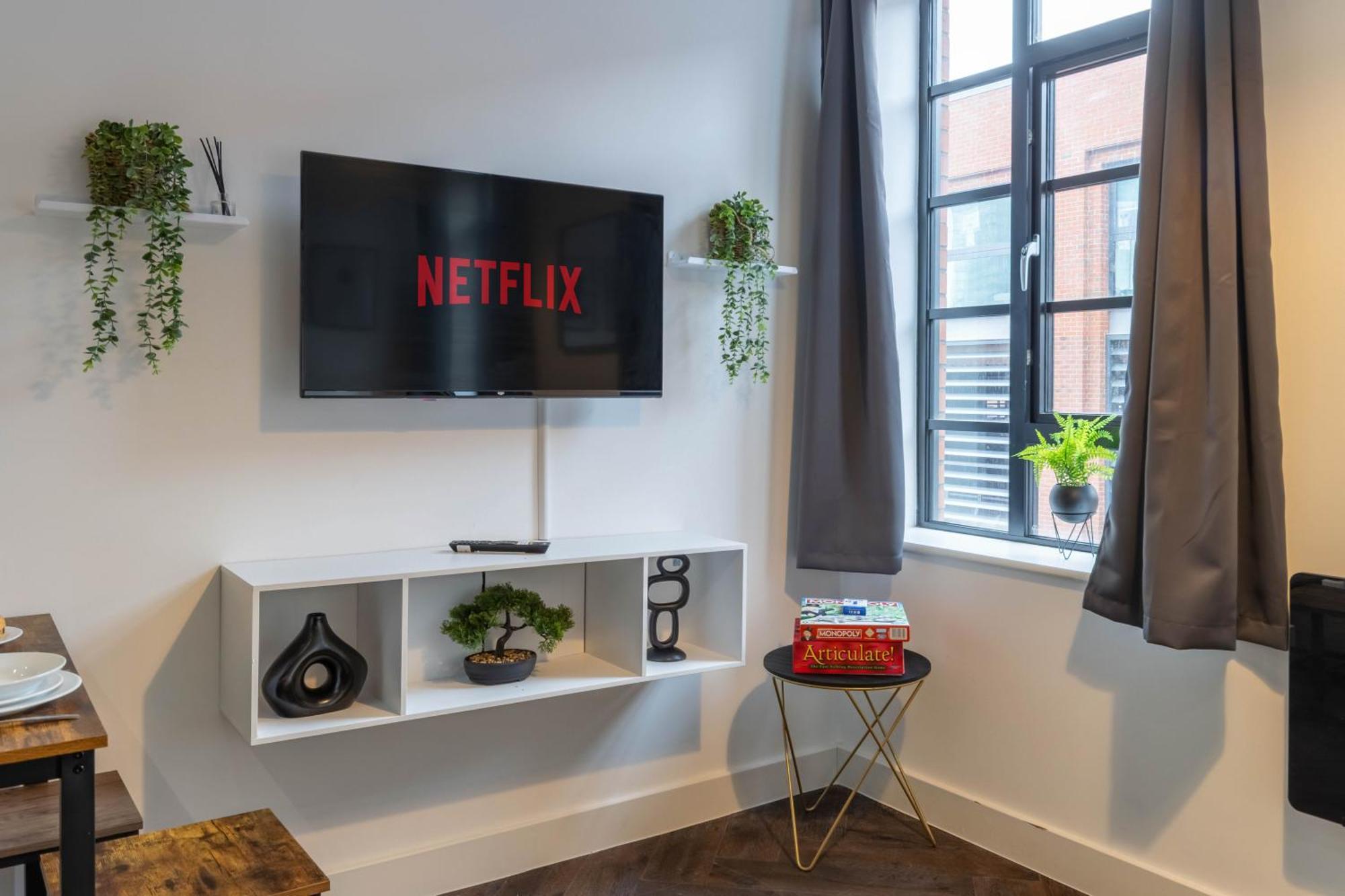 Modern 1-bed In Birmingham's Jewellery Quarter * Birmingham