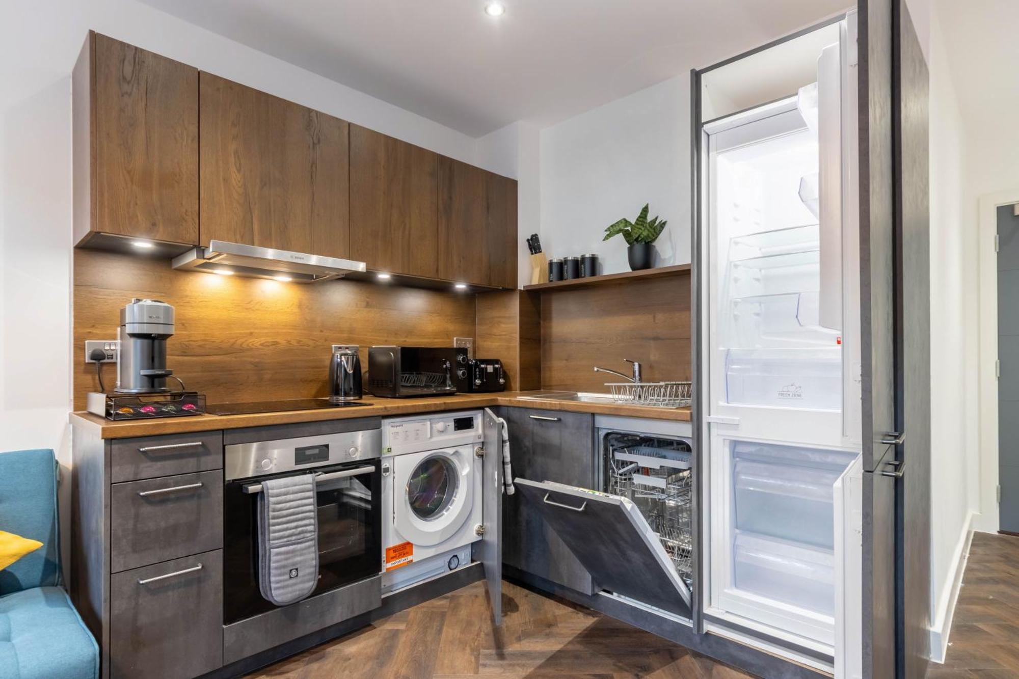 Modern 1-bed In Birmingham's Jewellery Quarter Birmingham