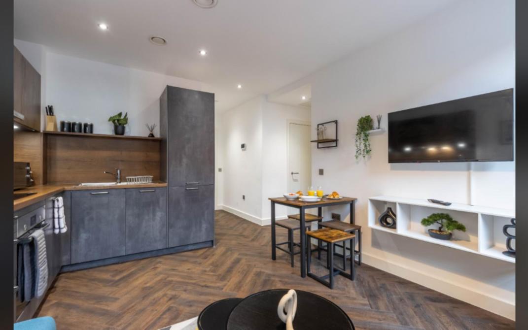 Apartment Modern 1-bed In Birmingham's Jewellery Quarter